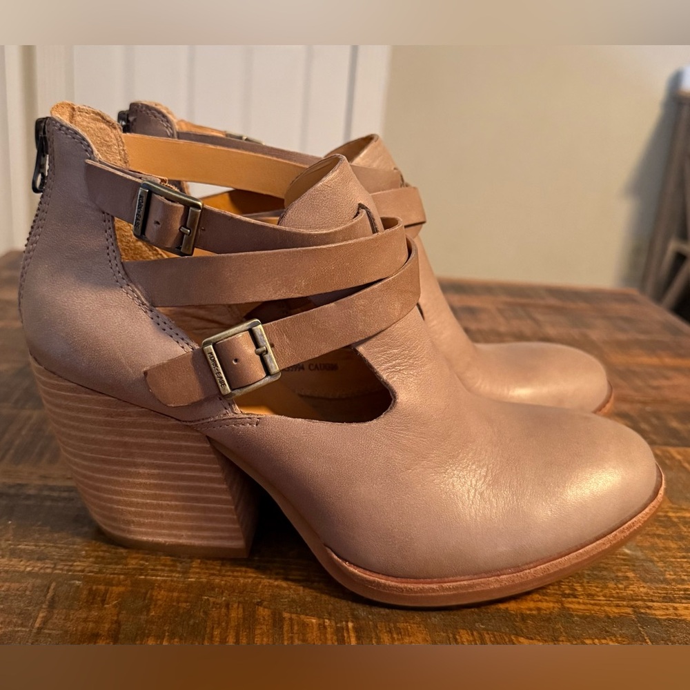 Kork Ease Stina Women's Tan Taupe Ankle Boots Size 9.5
